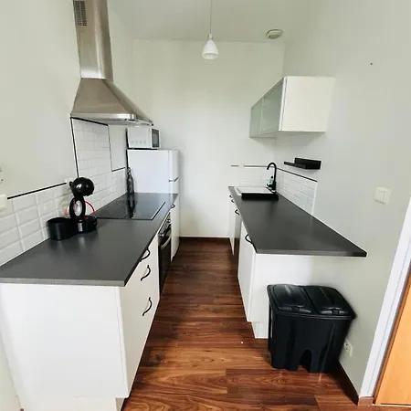 Logement 4 Pers - Coeur De Ville - Calme - Boite A Cle Arrivee Autonome A Partir De 16H00 Depart 11H00 Cholet Exterior foto