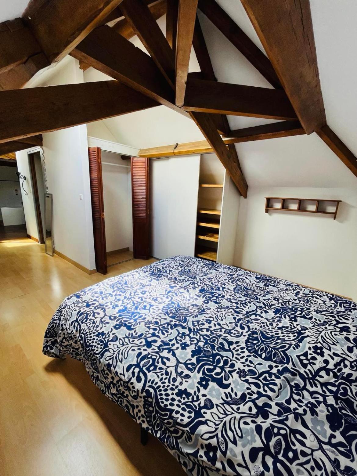Apartment 4 Pers - Coeur De - Calme - Boite A Cle Arrivee Autonome A Partir De 16h00 Depart 11h00 Cholet